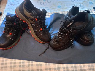 2 Pares Zapatillas Talla 41 Negro/Rojo