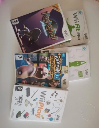 Console Nintendo Wii + Wii Fit Plus (Pedana Balanc