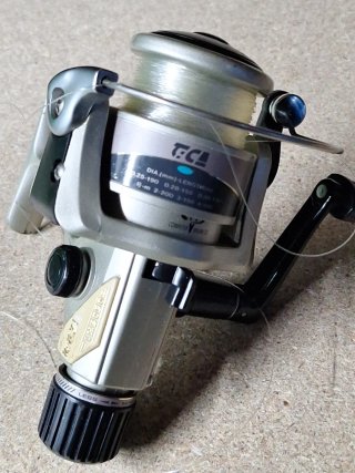 Carrete de pesca pequeño