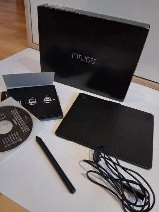 Intuos Wacom Small Black