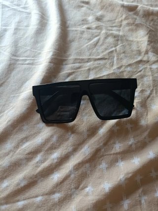 Gafas de sol cuadradas negras