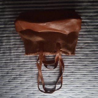 Bolso de mano marrón