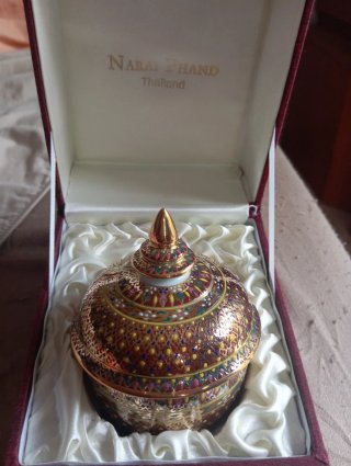 Bombonera de cerámica Narai Phand