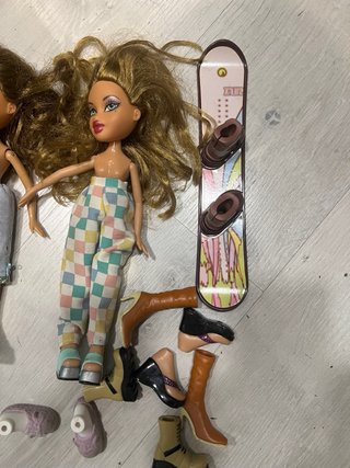 Lote Muñecas Bratz con Accesorios