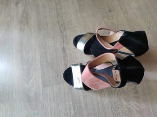 Sandalias Kanna tacón cuña esparto rosa y dorado