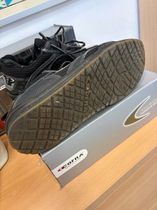 Zapatos de seguridad Cofra Talla 44