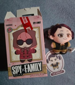 SPY x FAMILY POP MART Peluche Anya