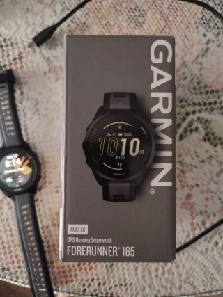 Garmin Forerunner 165 GPS Smartwatch Negro/Gris