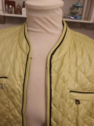 Chaleco acolchado amarillo