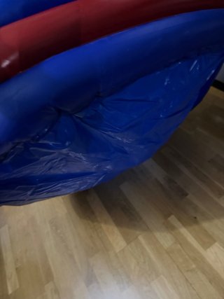 Piscina hinchable infantil con diseño de telaraña