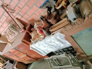 Collezione di oggetti antichi