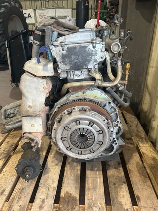 Motor Nissan Navara D40