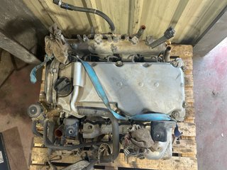 Motor Nissan Navara D40