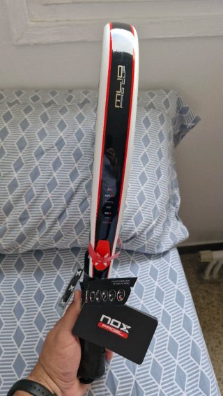 Raqueta de pádel NOX NUEVA