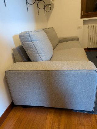 Divano KIVIK 3 posti IKEA grigio chiaro