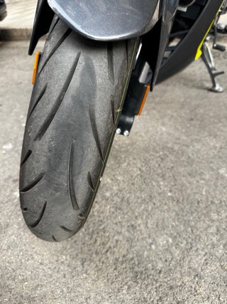 Zontes Z2 125 Negra y Amarilla