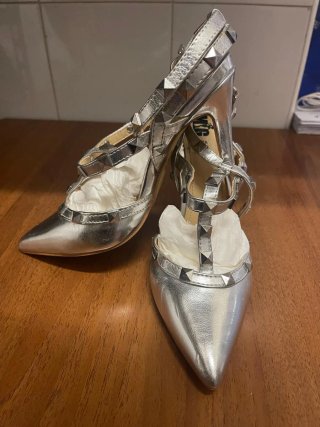 Scarpe con tacco donna argento borchiate