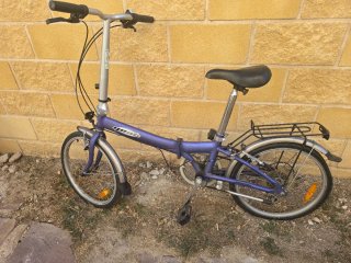 Bicicleta pieghevole viola
