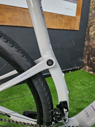 BERRIA ALLROAD ESSENTIAL