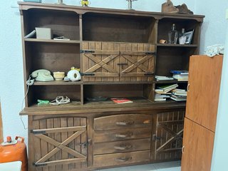 Mueble rústico de madera Precio negociable