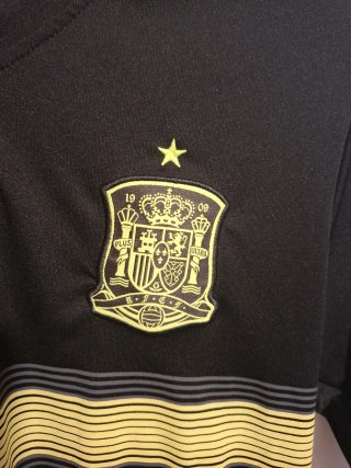 Camiseta España Mundial 2014,parche campeones 2010