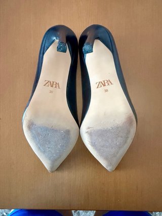 Zapatos de tacón Zara negros