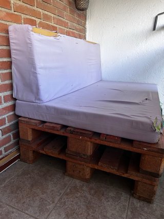 Sofá de Palets con Cojines