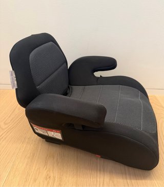 Alzador infantil negro Babyauto con Isofix