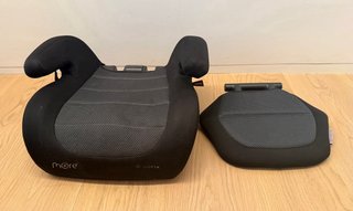 Alzador infantil negro Babyauto con Isofix