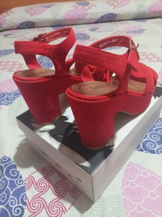 Sandalias tacón plataforma rojas