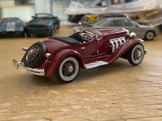 #Duesenberg Scala 1/43  no box