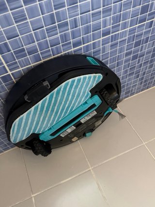 Robot  Cecotec ( Aspira y friega) poco uso