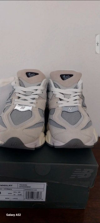 New Balance 9060 Beige/Grigio Taglia 45