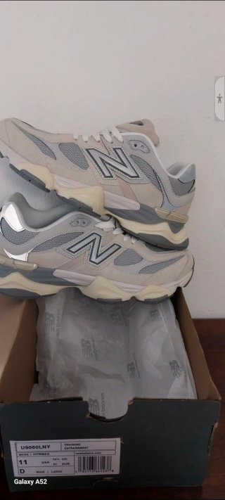 New Balance 9060 Beige/Grigio Taglia 45