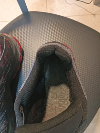 Zapatillas Salomon Trail Running Negras Rojas
