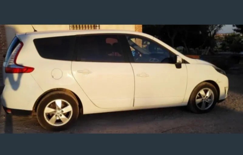 Renault Grand Scenic 2009 - foto 1