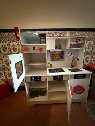 Cocinita de madera infantil