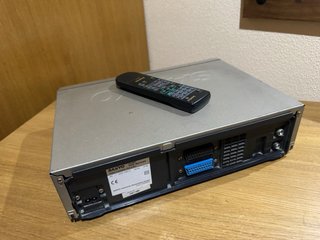 Reproductor VHS Sanyo VHR-M270