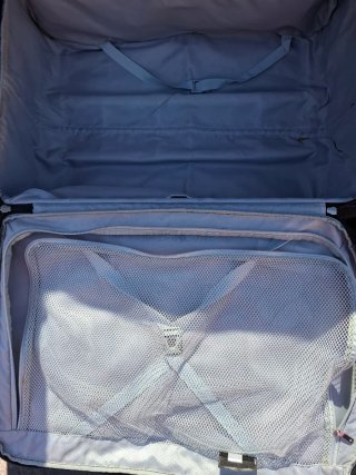 Maleta samsonite grande tamaño.