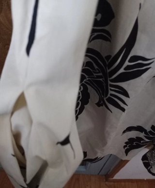 Vestido Zara floral blanco y negro