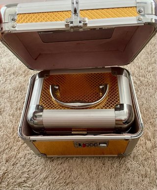 Juego 3 maletines maquillaje oro y plata