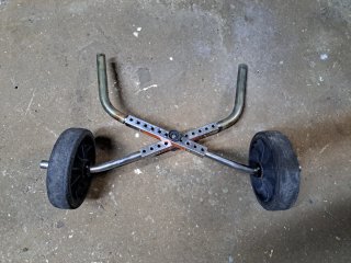 Carrello per kayak con ruote