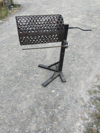 Asador de pimientos metálico