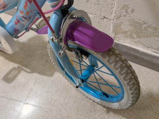 Bicicleta Frozen 14 con cesta y asiento