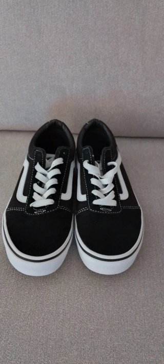 Zapatillas Vans Off The Wall Rojas sin usar.