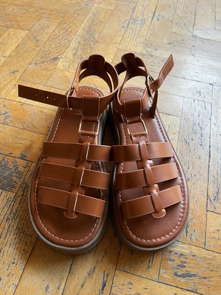 Sandalias estilo romanas