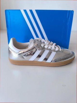 Adidas Samba OG Talla 41 Plata/Blanco