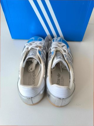 Adidas Samba OG Talla 41 Plata/Blanco
