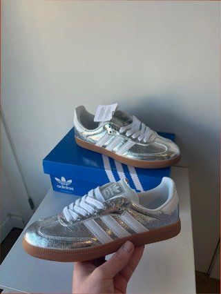 Adidas Samba OG Plata Talla 41