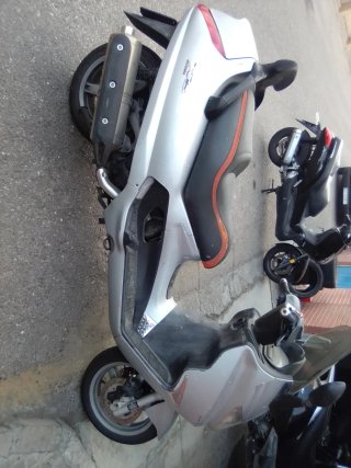 Piaggio X8 400cc